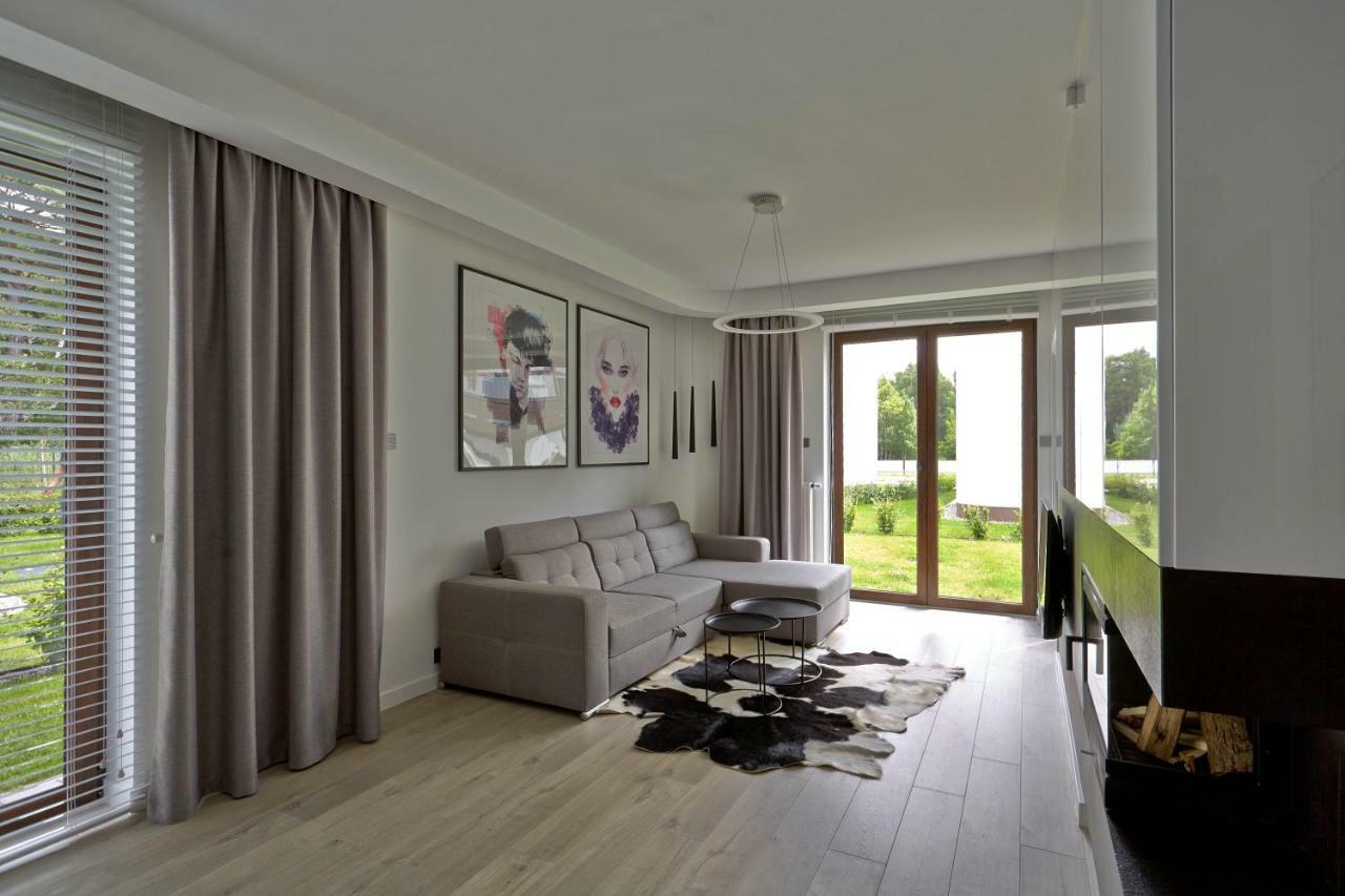 Apartament Baltica Z Ogrodkiem - W Ustronnym Miejscu Tuz Przy Plazy Rogowo  Ngoại thất bức ảnh